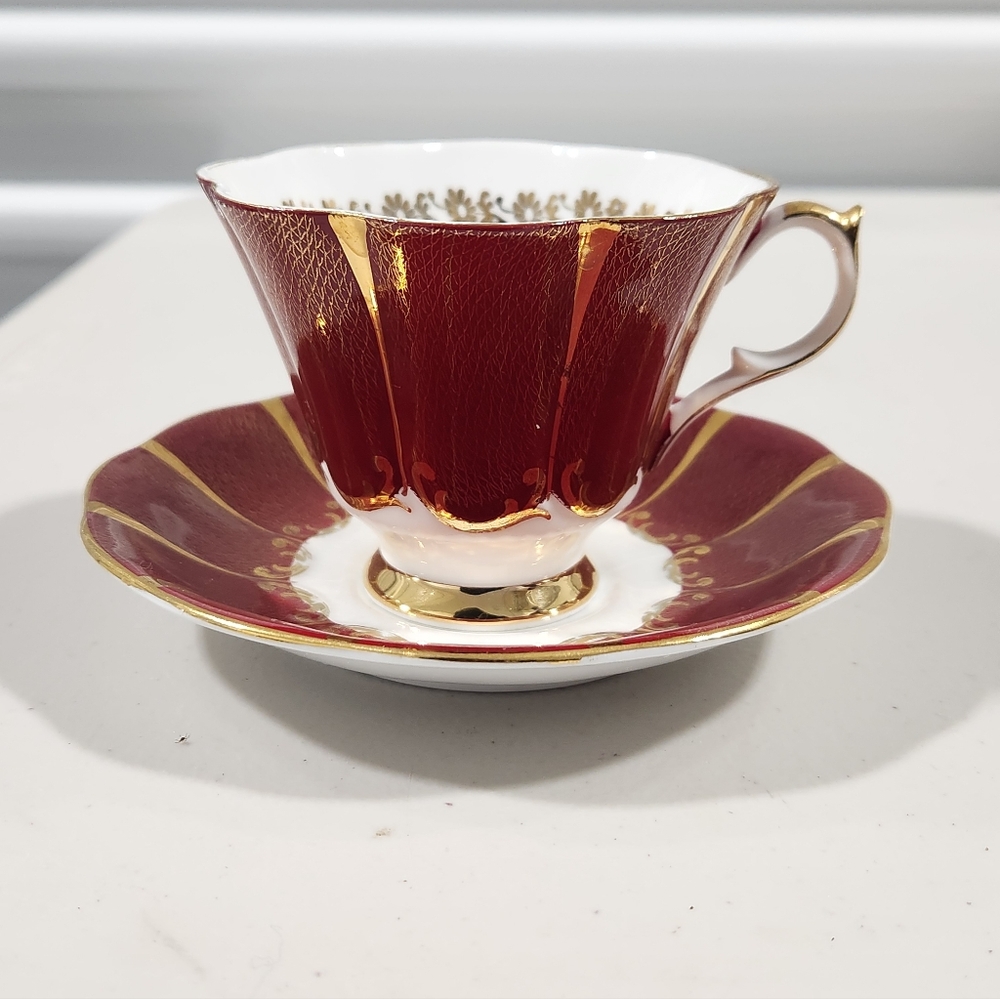 Queen Anne, Gold-Trimmed Burgundy Bone China Teacup & Saucer